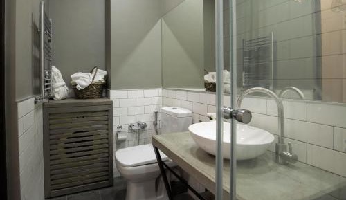 One-Bedroom Apartment with double or twin beds