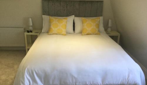 Double or Twin Room with Bathroom
