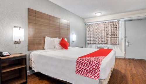 Standard King Room