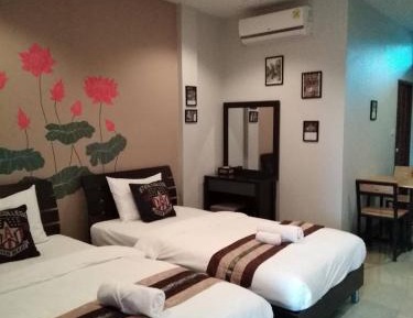 Standard Twin Room