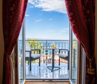 Superior Double Room with Sea View