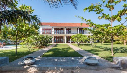 Villa - Beach Front