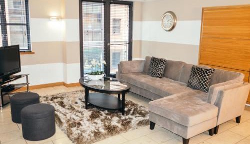 Superior 2 Bedroom Apartment 