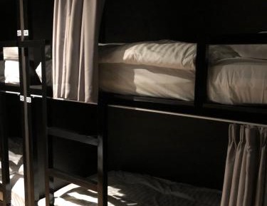 Single Bed in Mixed Dormitory Room