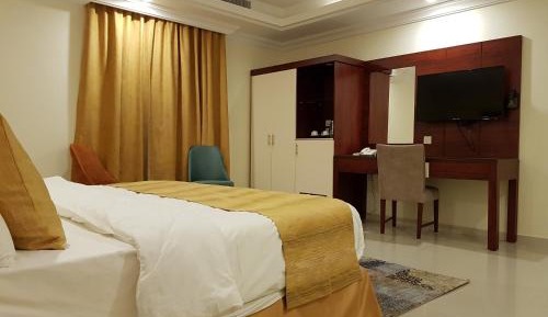 Deluxe Suite