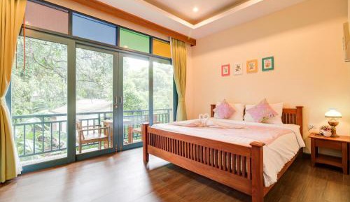 Studio with Balcony