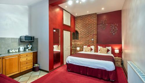 Deluxe Double Room with Extra Bed