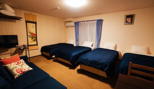 Deluxe Family Suite