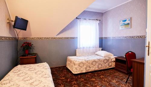 Twin Room with Private Bathroom