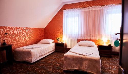 Twin Room with Bathroom