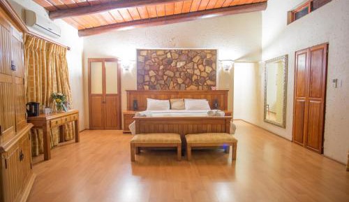 Suite with Spa Bath