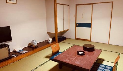 Japanese-Style Room with Lake View - Smoking