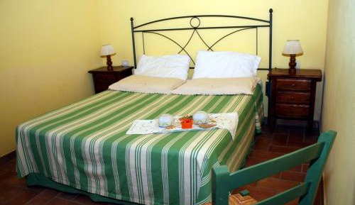 One-Bedroom Apartment (2 Adults)