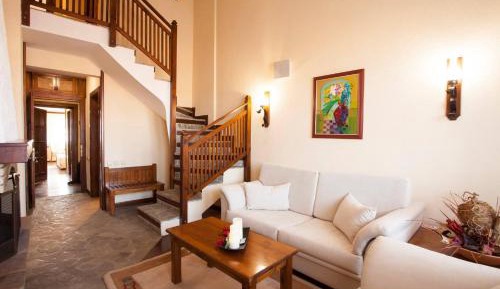 Suite (2 Adults + 2 Children)