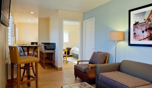 Queen Suite with Sofa Bed