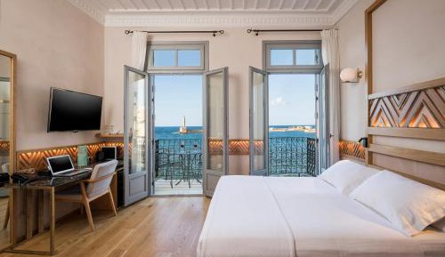 Deluxe Double Sea view Room with Balcony.