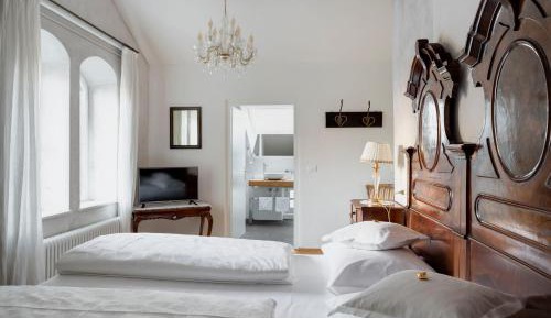 Superior Suite with Balcony