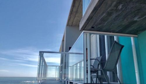 Apartment with Partial Sea View