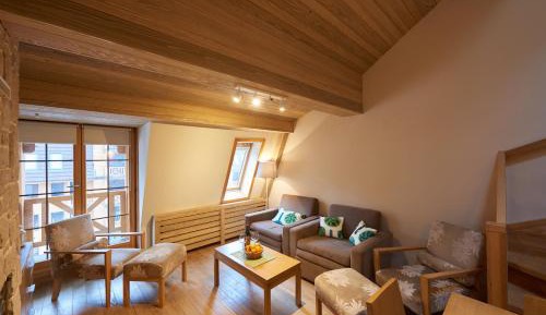 Deluxe Apartment