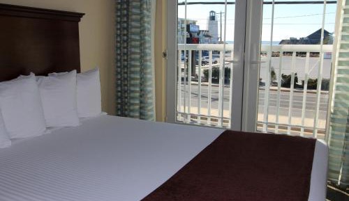 King Room - Non-Smoking