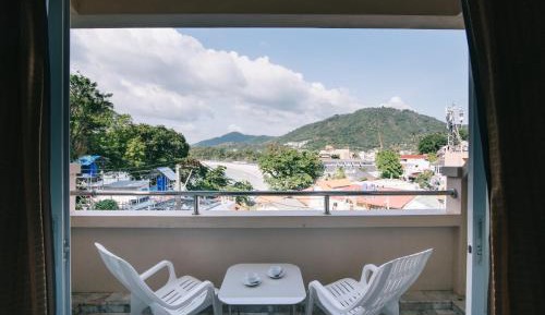 Deluxe Double or Twin Room with Pool View