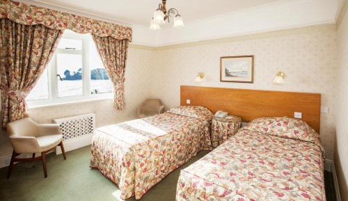 Twin Room with Sea View
