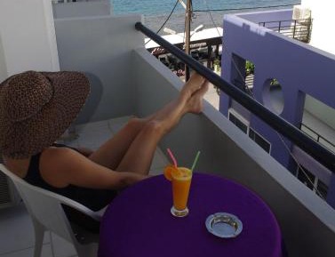 Studio with Side Sea View (2 Adults)