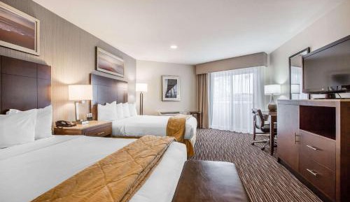 Queen Room with Two Queen Beds - Non-Smoking