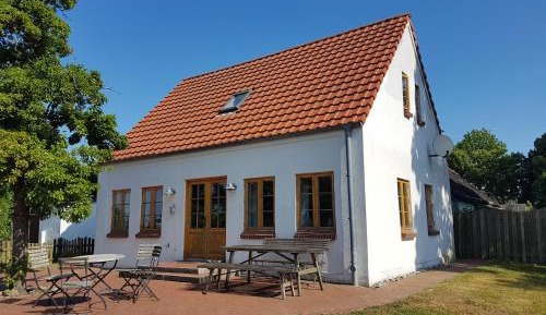 Villa with Garden View