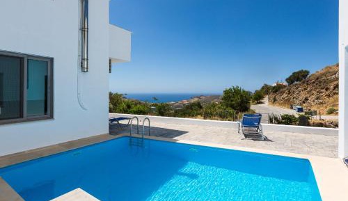Two-Bedroom Maisonette with Sea View
