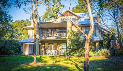 Five-Bedroom Holiday Home