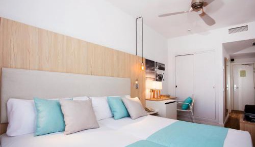 Double Room with Extra Bed with Sea View