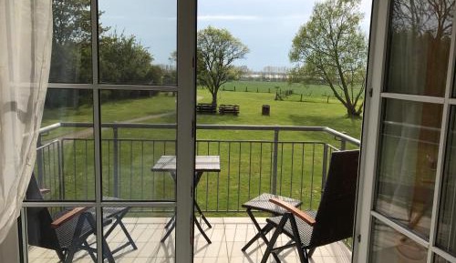 Apartment with Garden View