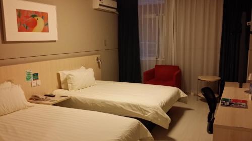 Business Twin Room B