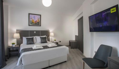 Superior Three-Bedroom Apartment