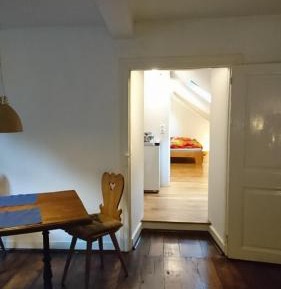 Apartment with Shower