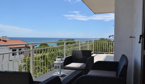 Apartment with Sea View