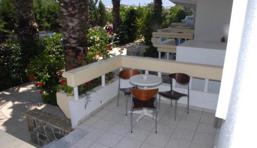 Apartment (2 Adults)