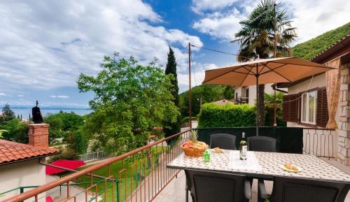 Two-Bedroom Holiday Home