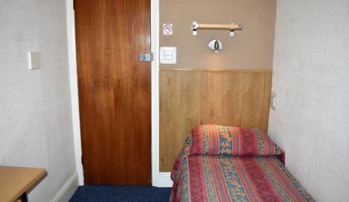 Single Room with Shared Bathroom