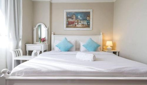 Three Bedroom Deluxe Suite 