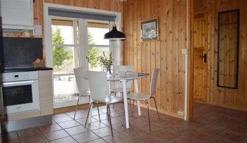 Apartment (2 Adults + 2 Children)