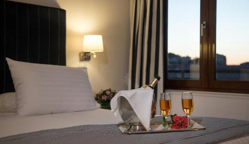  Suite with Sea View - Open Bath