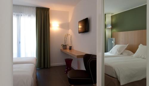 One-Bedroom Apartment (4 Adults)