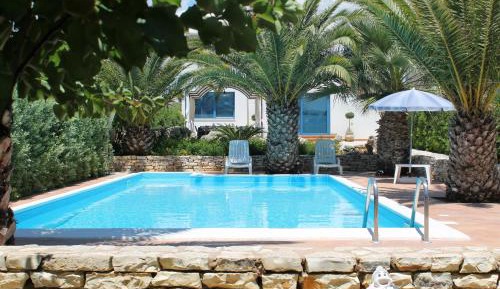 Four-Bedroom Apartment with Sea View