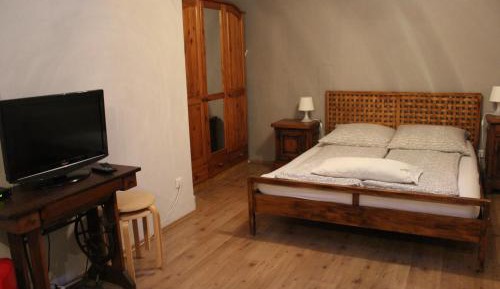 Triple Room with Shared Bathroom