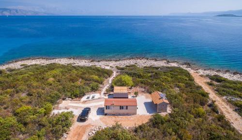 Bungalow with Sea View