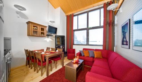 Three-Bedroom Apartment with Sauna
