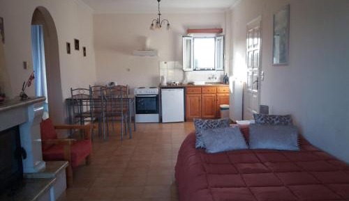 Two-Bedroom Apartment with Sea View (4 Adults)