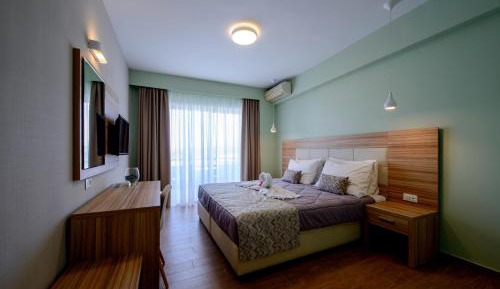 Superior Twin Room with Garden View